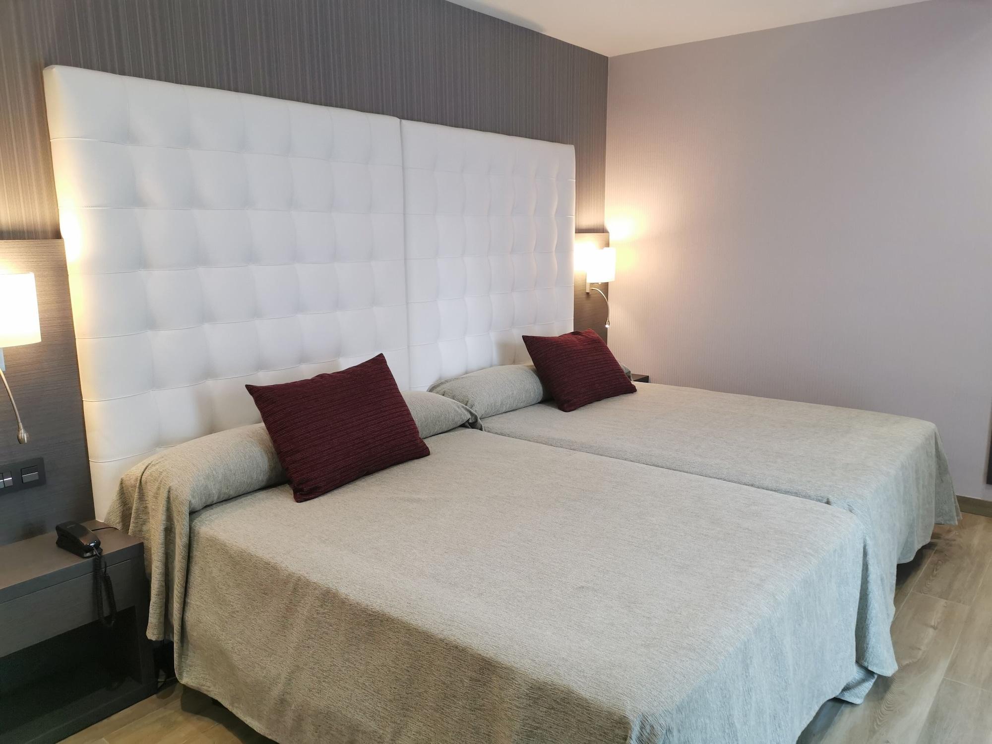 Hotel Petit Palau - Adults Only Blanes Exterior foto